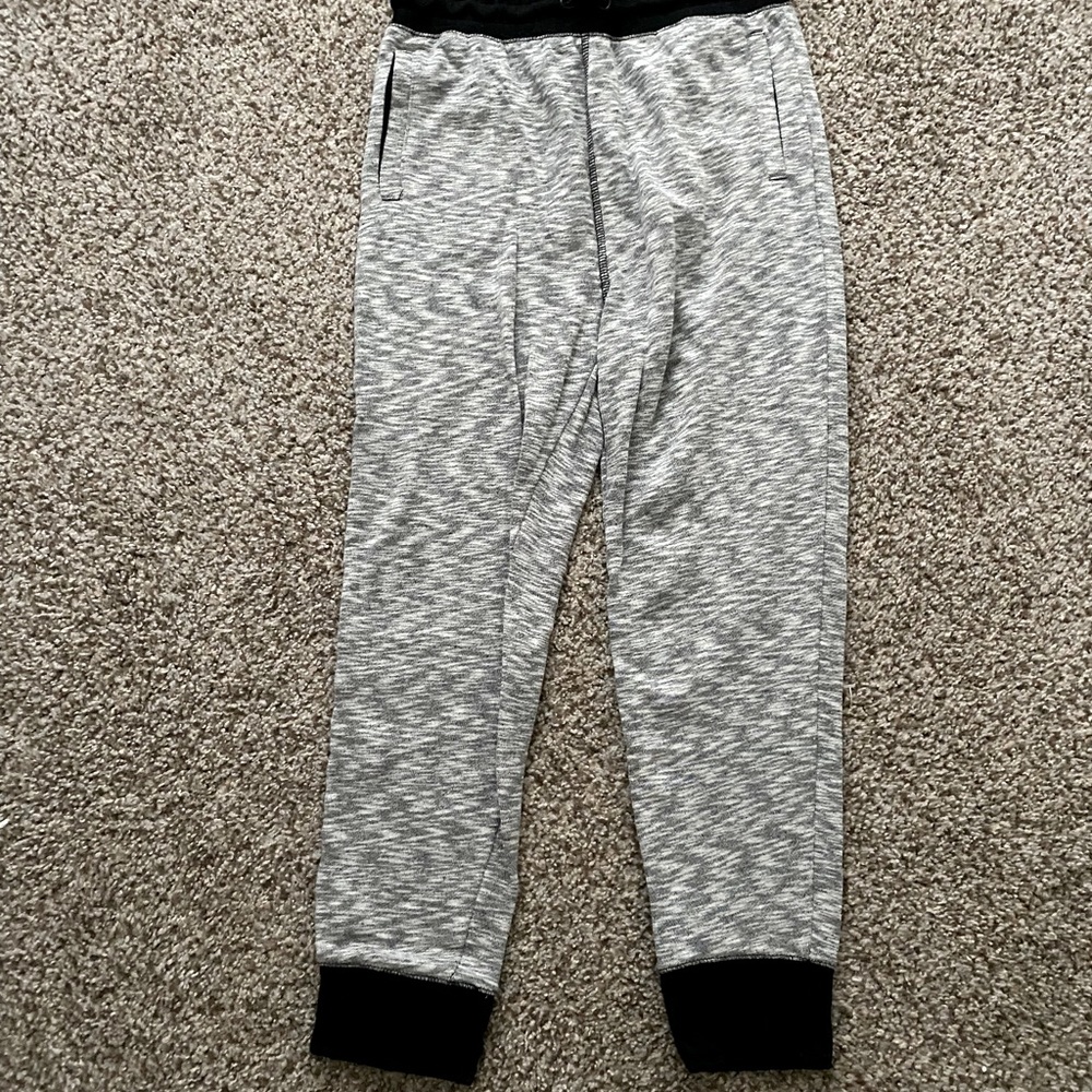H&M - Picture 2 of 5